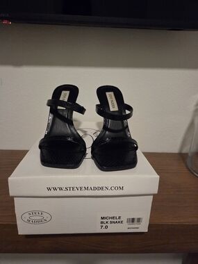 Steve Madden Black Snake Strap Block Heel Sandals